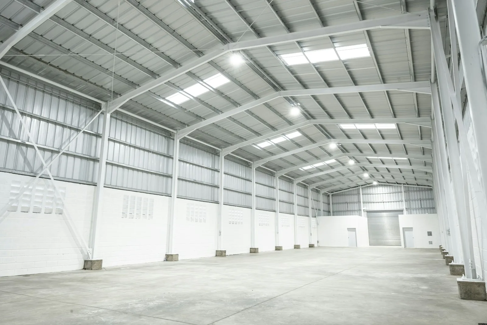 Steel roof structure; reference imagery