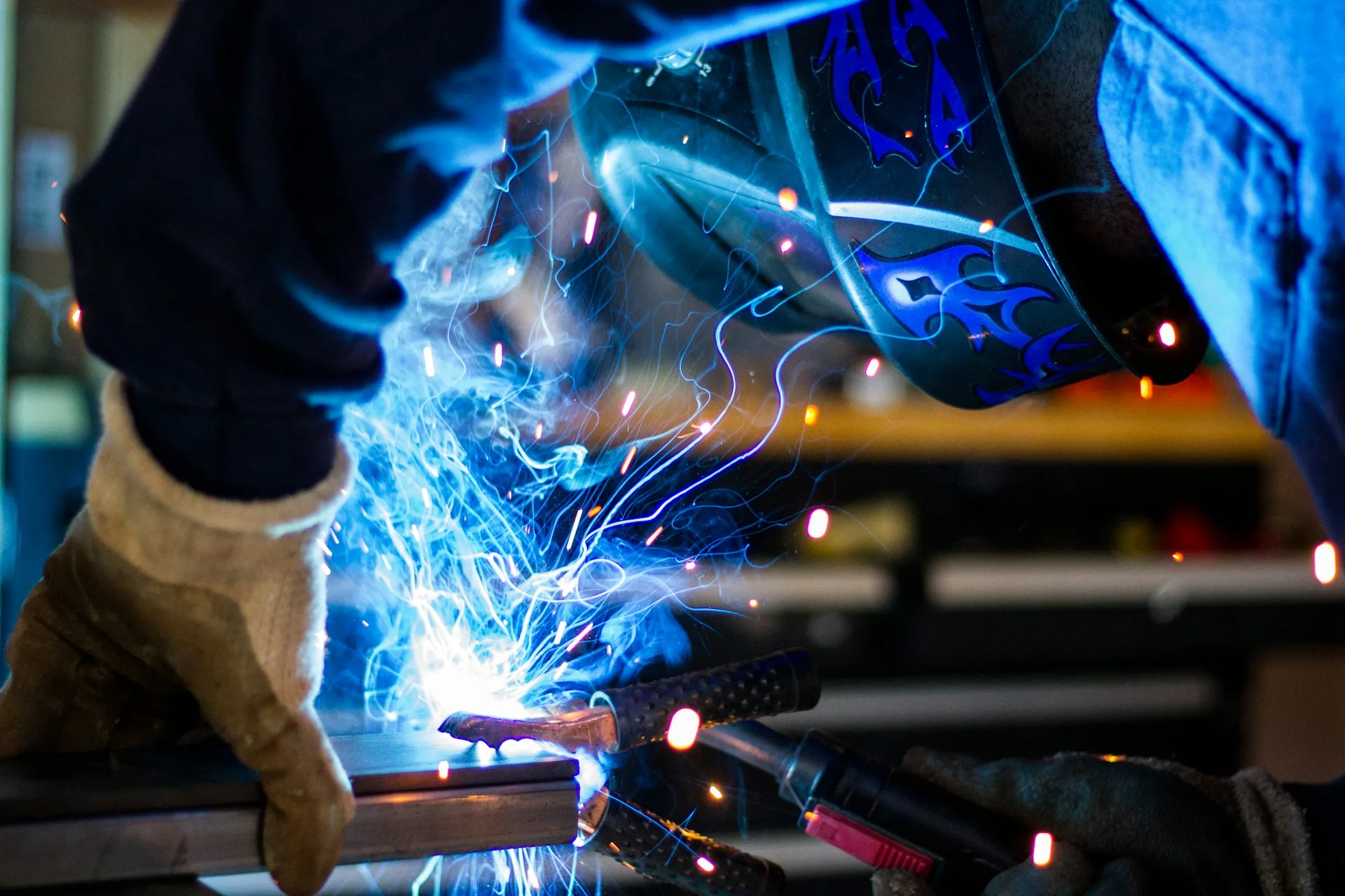 Welding steel; documentary reference